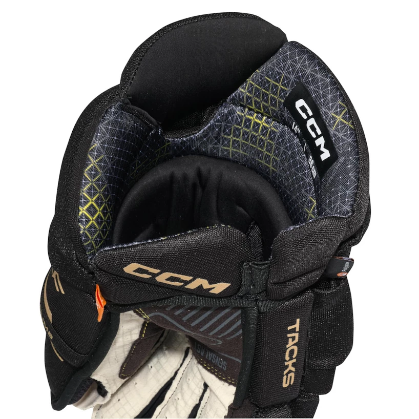 Guanti da hockey CCM Tacks XF Black/Gold Senior 15 pollici