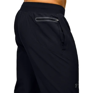 Pantaloni tuta da uomo Under Armour  UNSTOPPABLE TAPERED PANTS Black