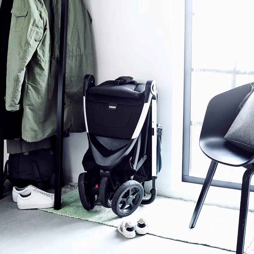 Passeggino Thule Spring Soft Beige on Black