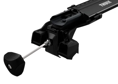 Portatutto Thule Edge Black Chevrolet Bolt EUV 5-dr Hatchback con mancorrenti sul tetto integrati 23-24