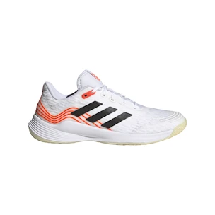 Scarpe indoor da uomo adidas  Novaflight M White/Black/Red