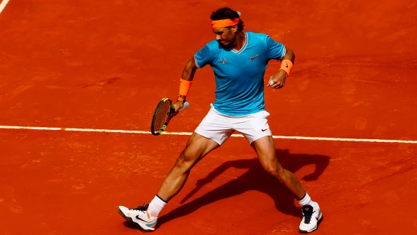Rafael Nadal e la sua racchetta da tennis Babolat Pure Aero